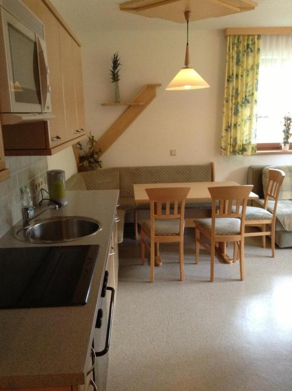 Haus Zirmblick Apartment Заалбах-Хинтерглем Стая снимка