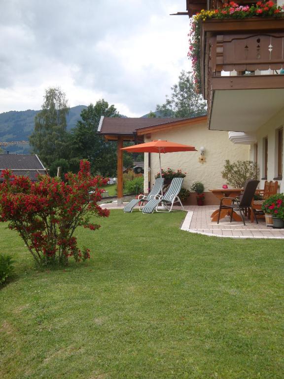 Haus Zirmblick Apartment Заалбах-Хинтерглем Екстериор снимка